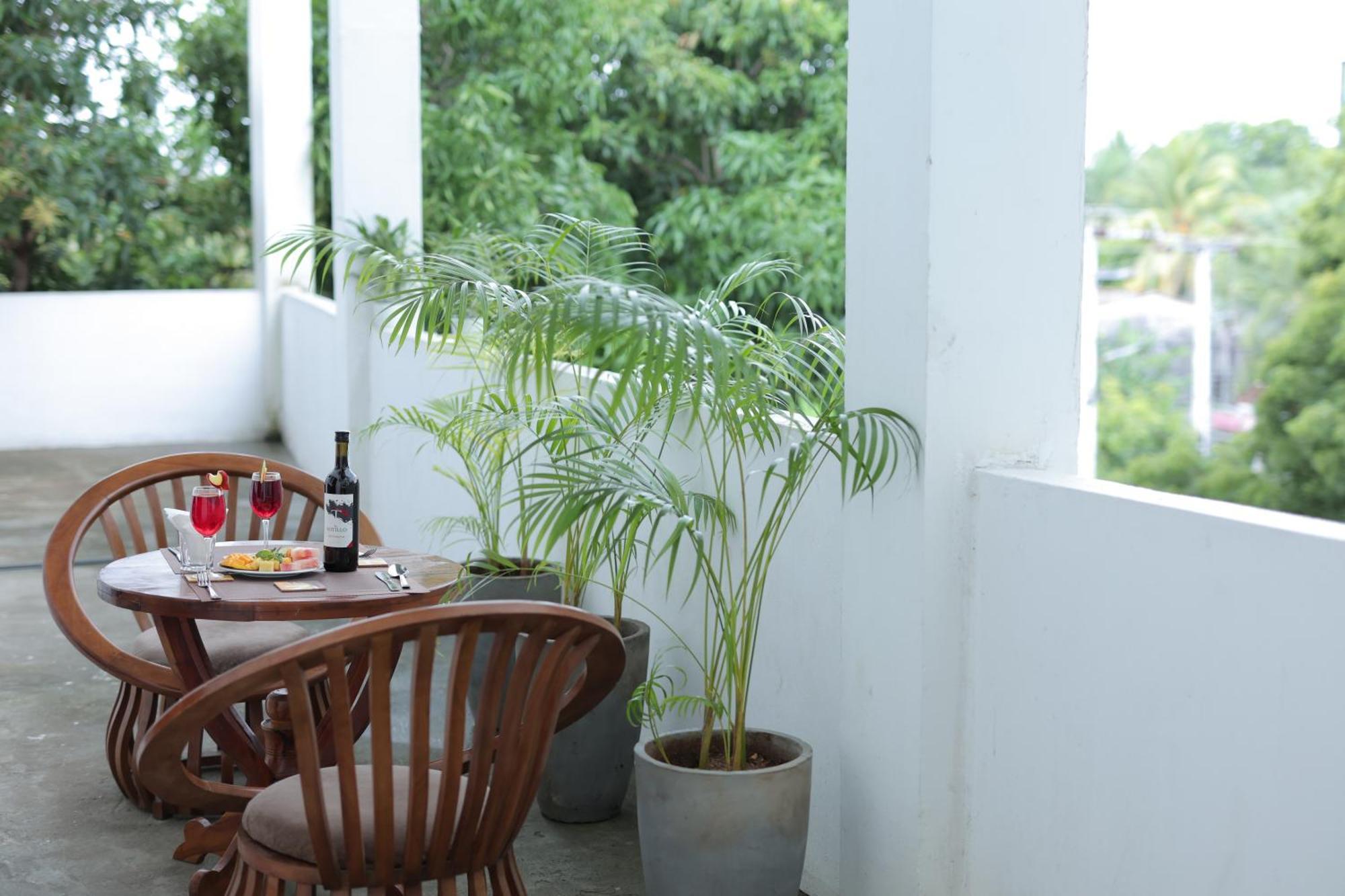 Pearl Island Inn Jaffna Eksteriør billede